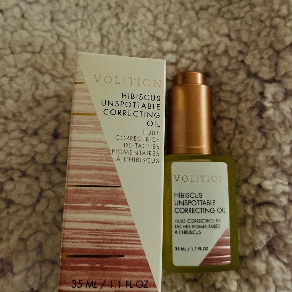 Volition Hibiscus unspottable collecting oil, vegan, cruelty free